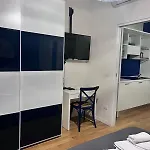 Stay-apartments In Andrea Da Bari